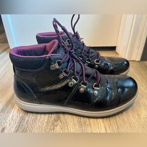 Rockport Britt Alpine XCS waterproof Women's Black Magenta Pink Snow Boots 8